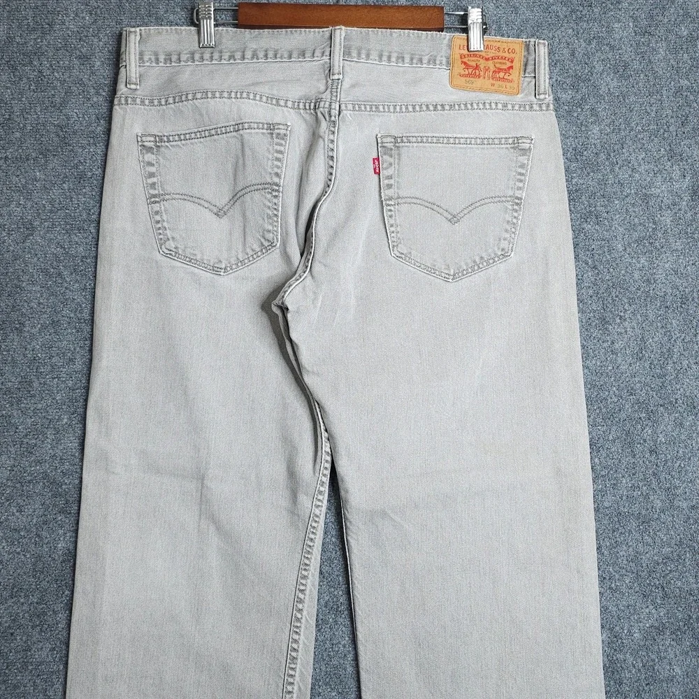 Levis item levis